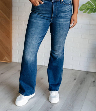 Judy Blue - Calça Jeans Bootcut com Controle de Barriga de Cintura Alta