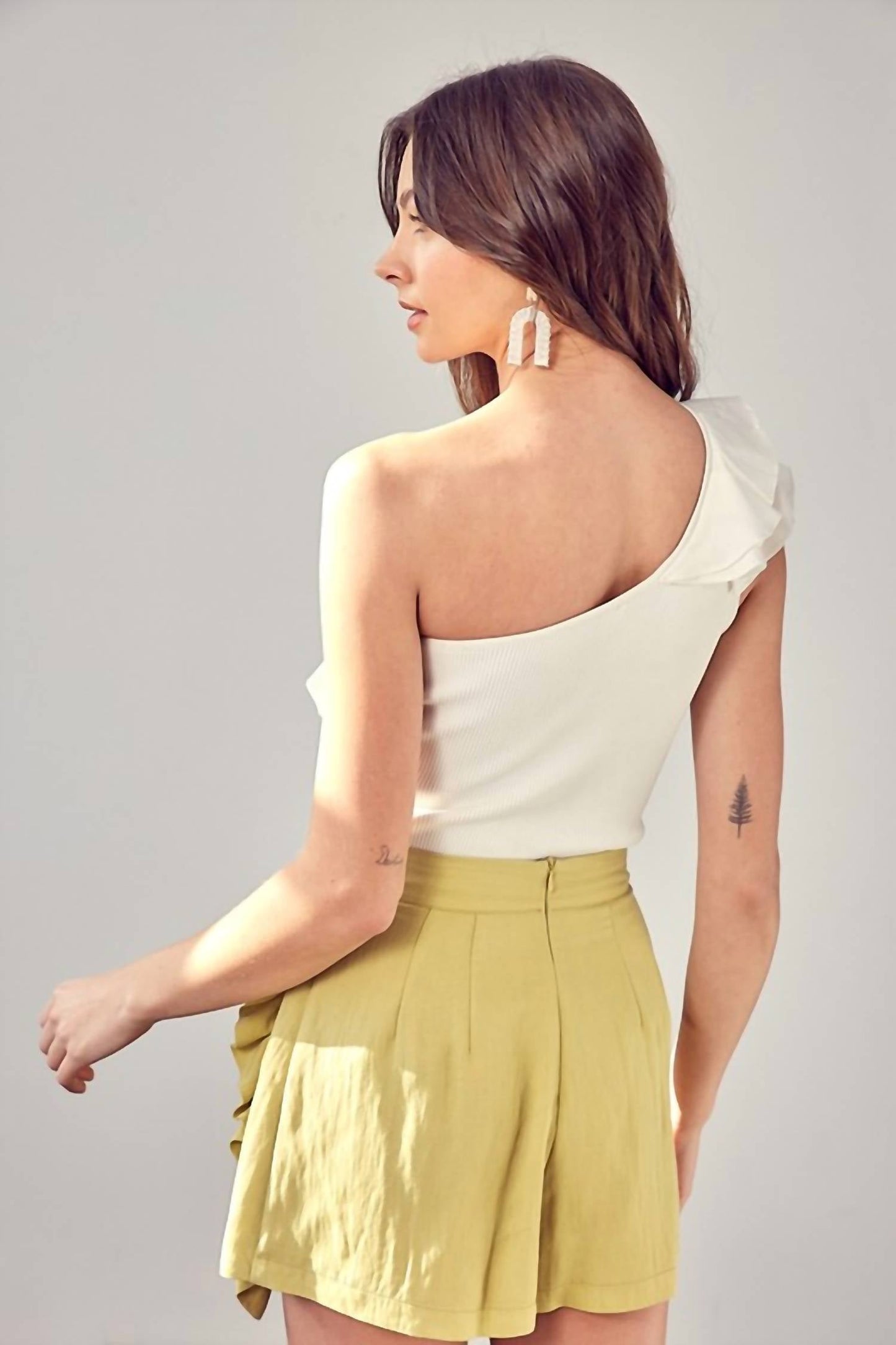 Do+Be - One Shoulder Knit Top