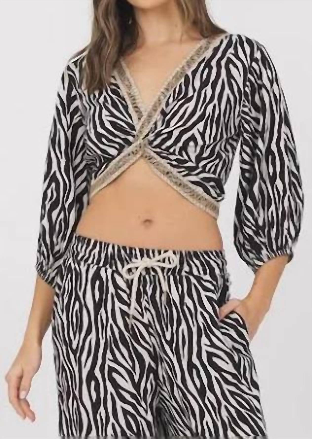 Vintage Havana - ZEBRA PRINT TWIST TOP