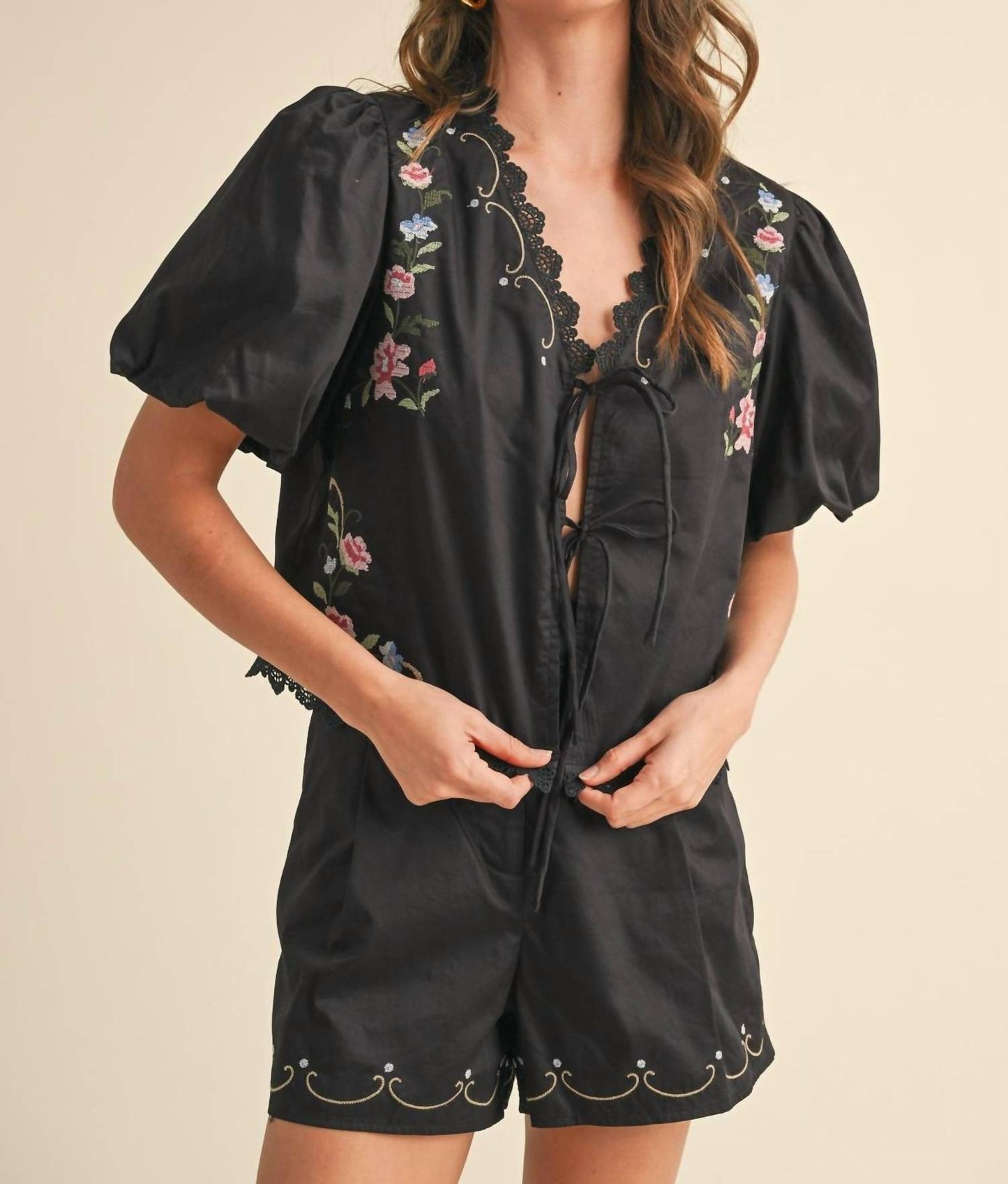 &Merci - Floral Lace Trim Top And Shorts Set