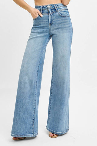 Risen - Jeans com detalhe de canga larga frontal e cintura alta