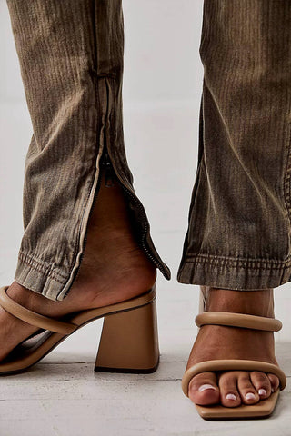 Free People - Salto Parker com Tira Dupla