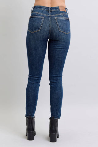 Judy Blue - Calça Jeans Skinny com Controle de Barriga