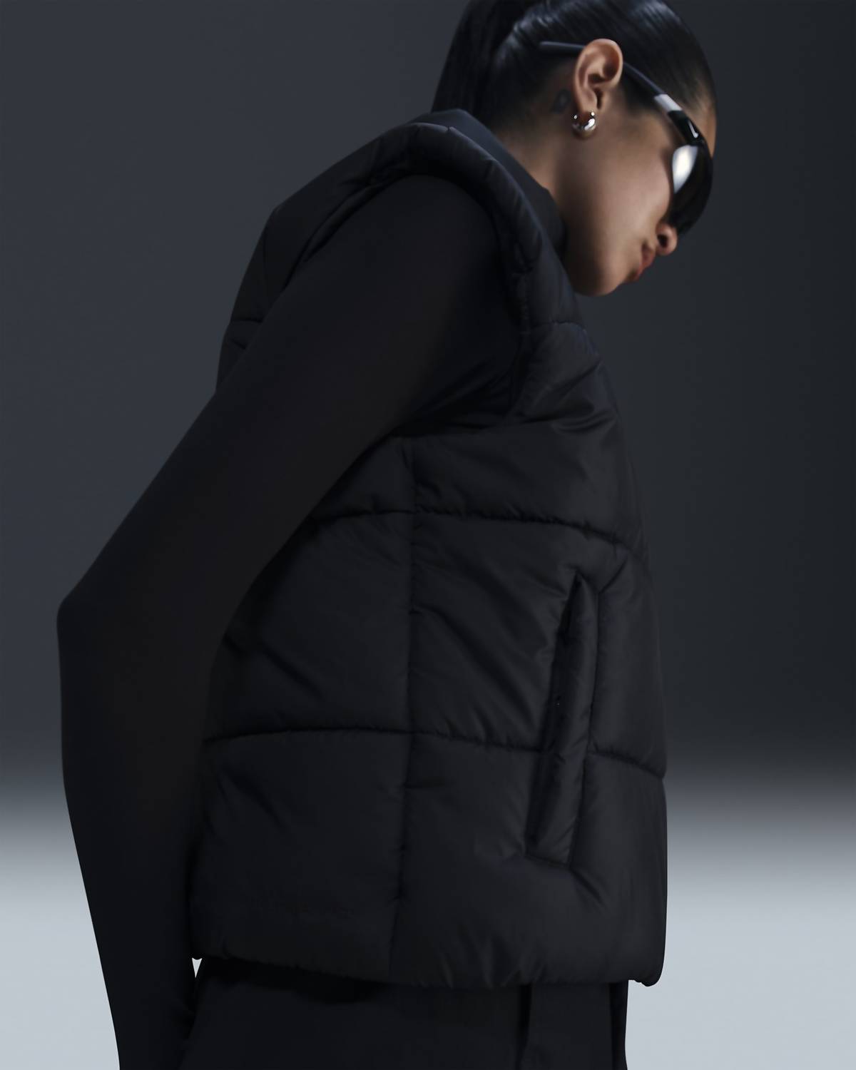 Nike - Women's Classic Puffer Therma Fit Loose Gilet Vest