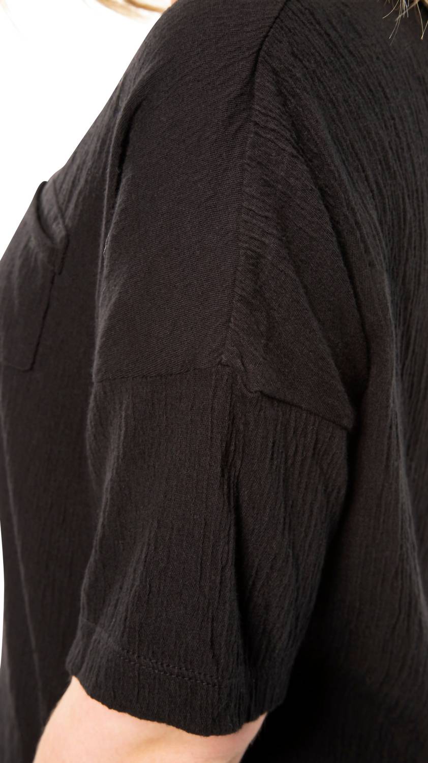 On This Day - Crinkle Cotton Relaxed V-neck Top