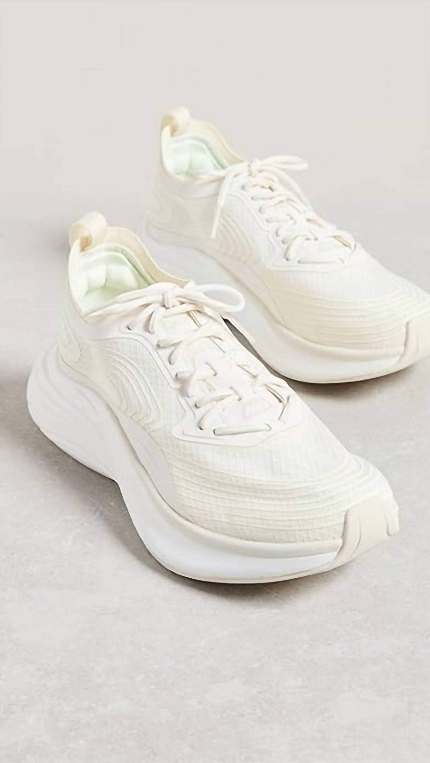 Apl - Women's Streamline Sneaker