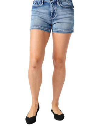 Judy Blue - Shorts de cintura média com bolsos falsos contrastantes