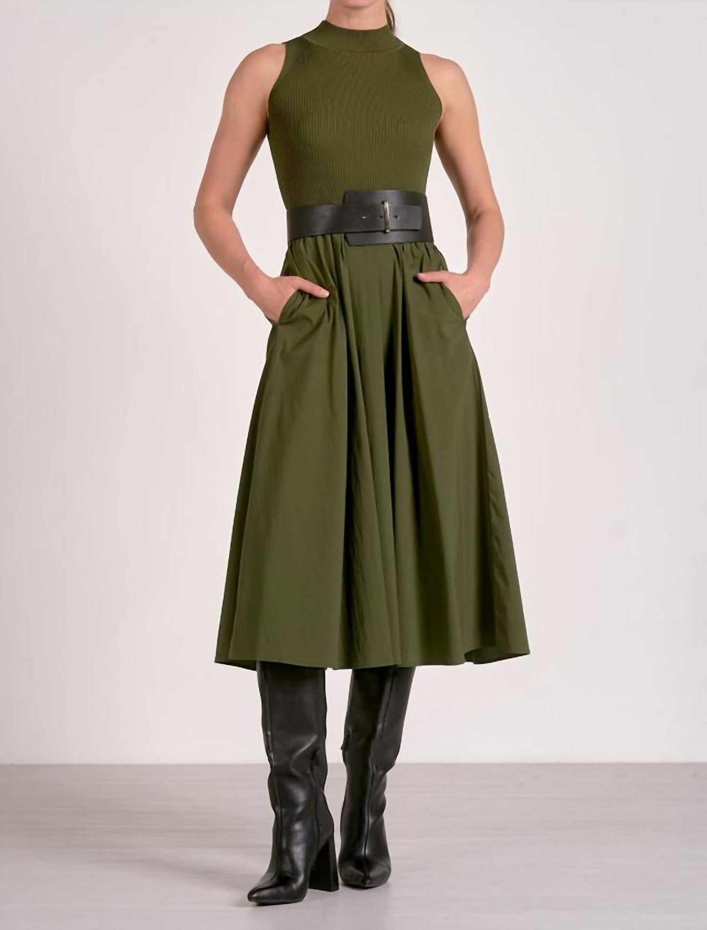Elan - Elsie Sleeveless Midi Dress
