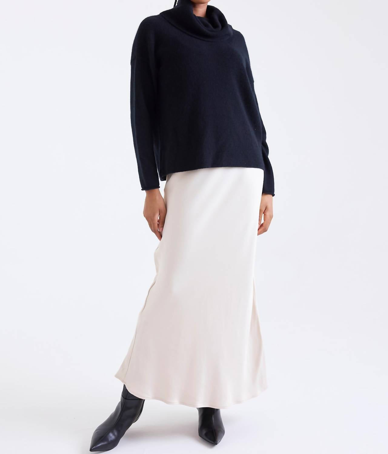 Brodie Cashmere - Cowl Neck Jumper