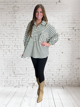 Bucketlist - Blusa feminina com gola e bolso e botões