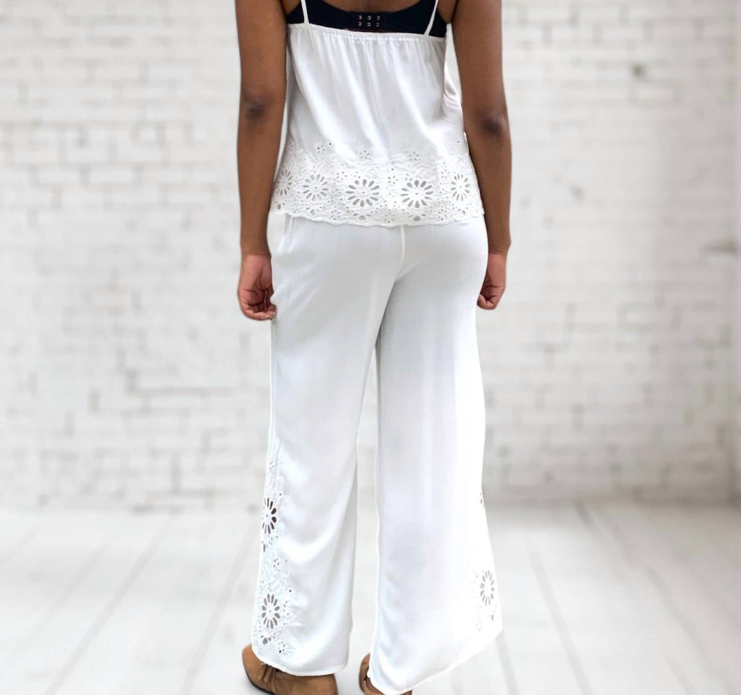 Bobi - Eyelet Pant