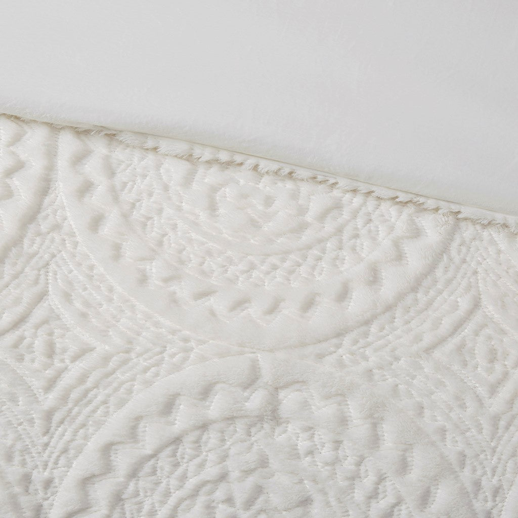 King/Cal King Embroidered Medallion Faux Fur Comforter Mini Set