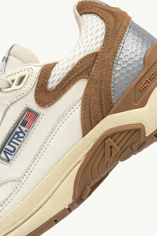 Autry - Women's Hyperway Low Sneaker