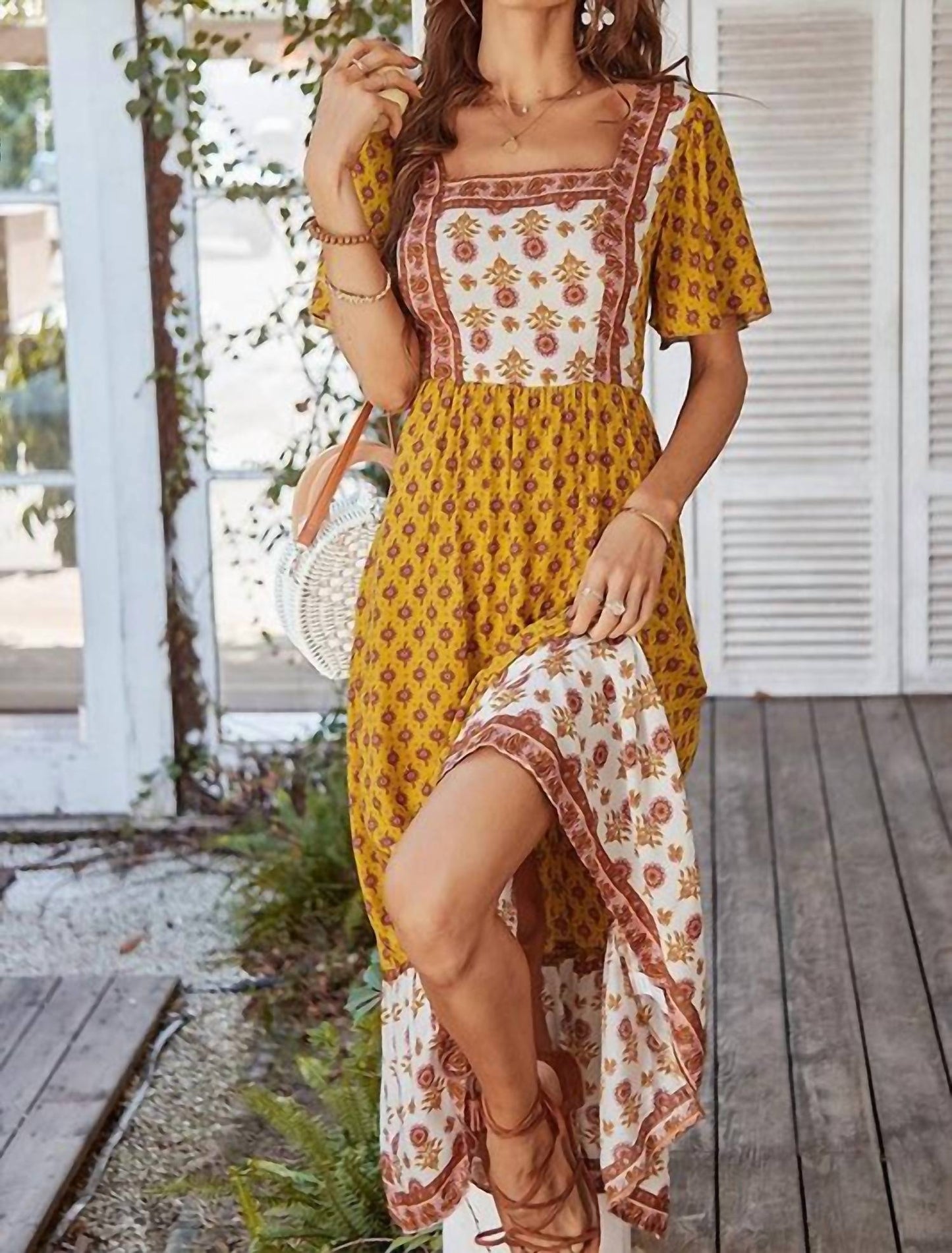 Supreme Fashion - Square Neck Short Sleeve Floral Maxi Dress