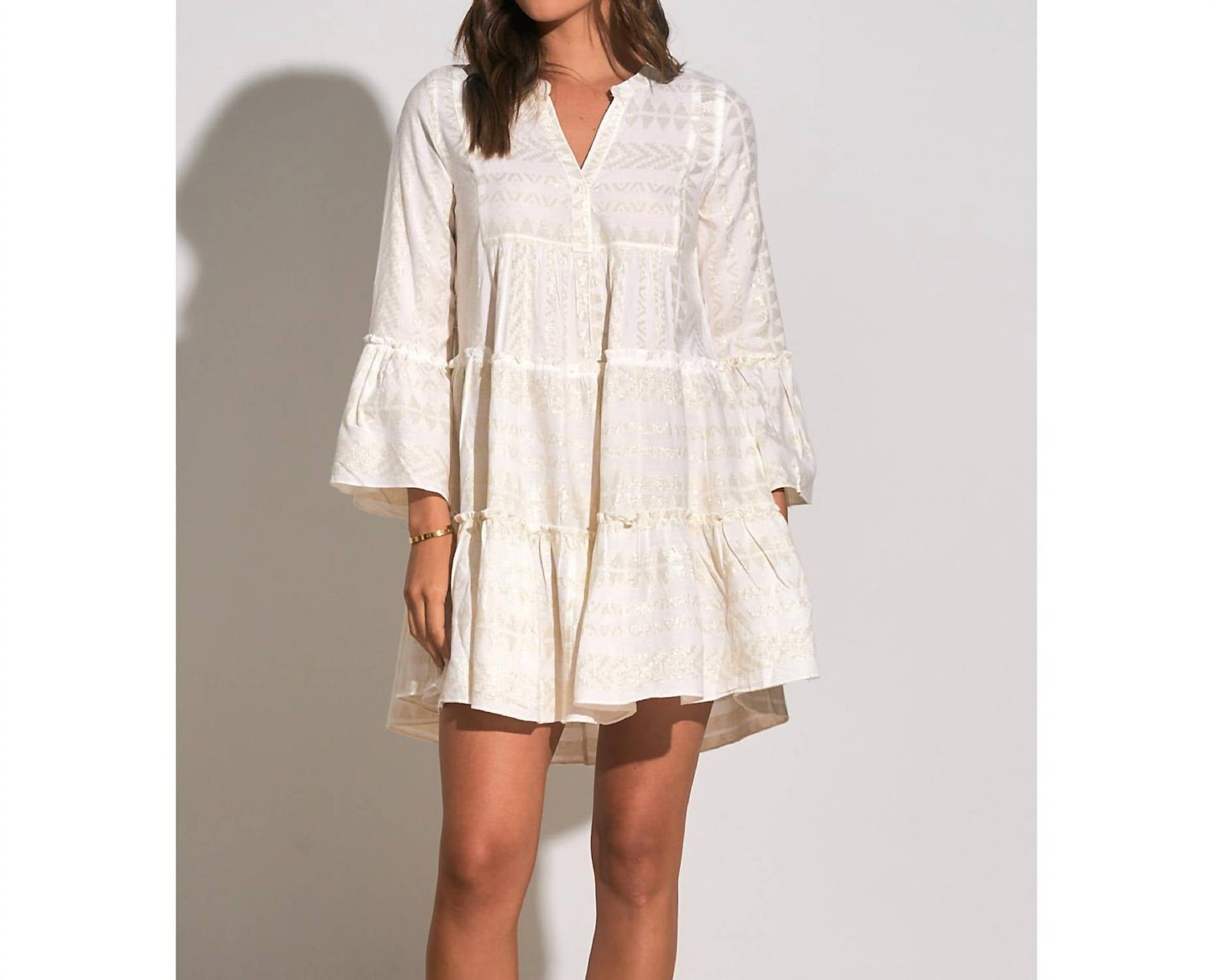 Elan - Vestido com estampa de flecha e decote em V