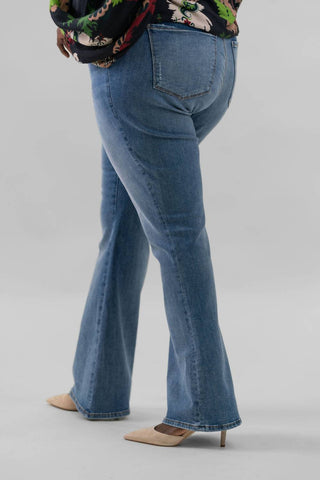 Kut From The Kloth - Ana High Rise Flare Jeans - Plus