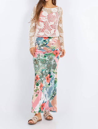 Paparazzi - Blusa curta de crochê com estampa floral