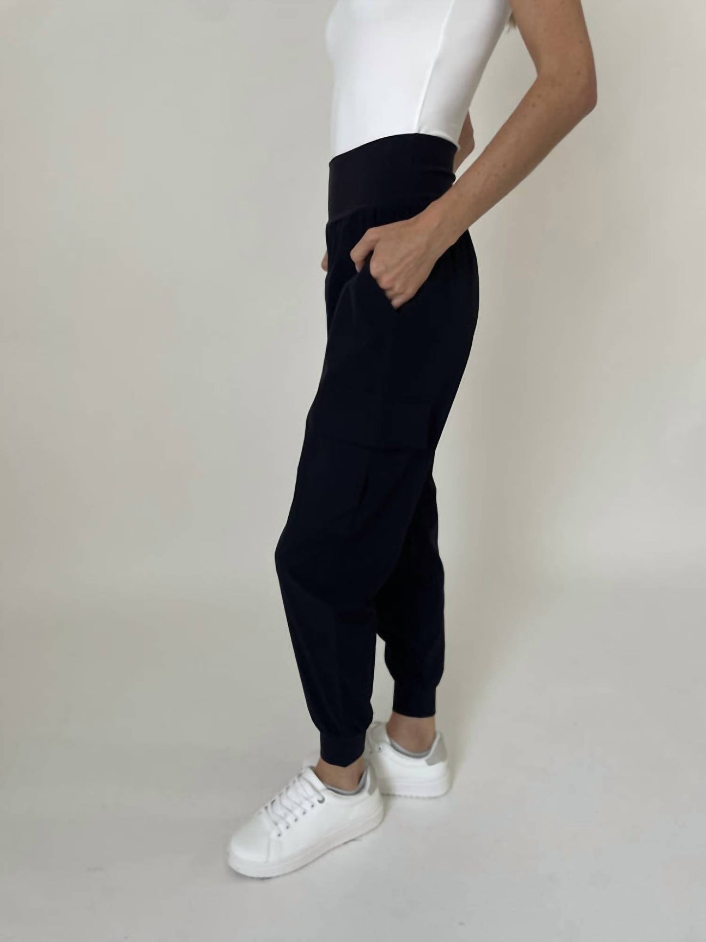 Six/Fifty - Lightweight Kristie Jogger Pants