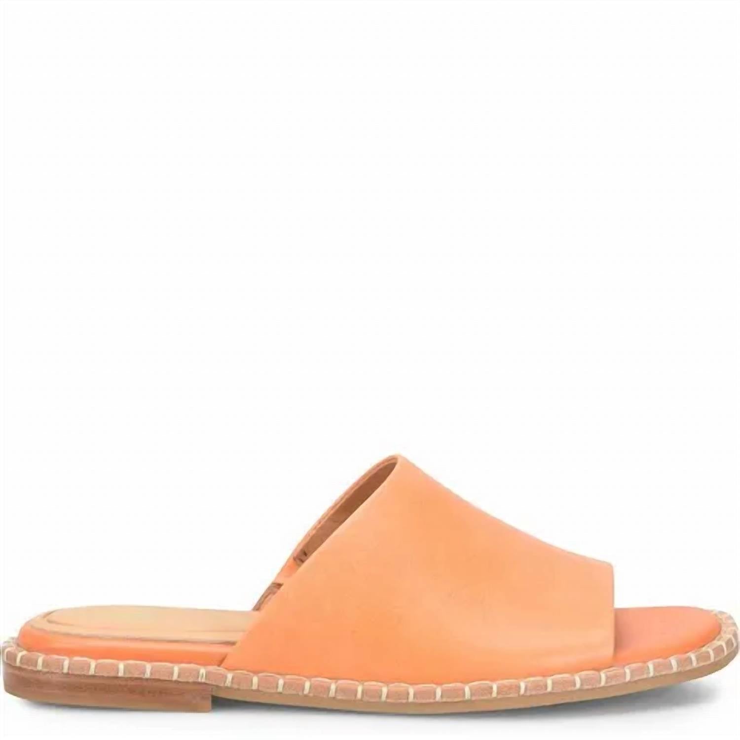 sofft-women-noble-ii-flat-leather-slide