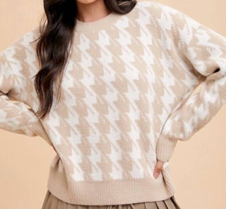 Anniewear - Houndstooth Round Neck Sweater