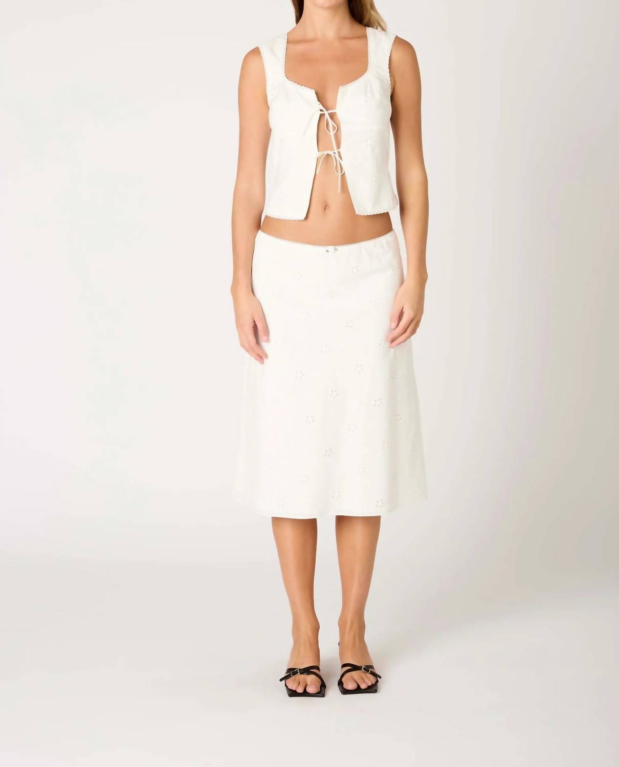 Nia - Carter Sleeveless Top