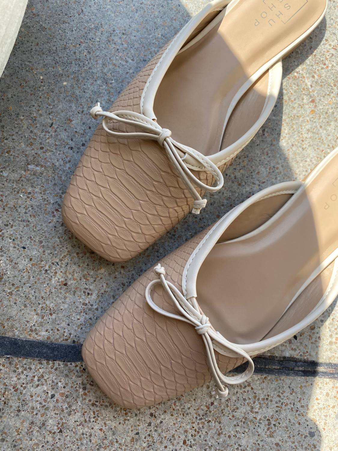 Shu Shop - Women's Andrea Snake Flats