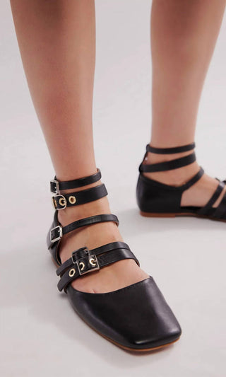 Free People - Sapatilha de balé feminina Hart Buckle