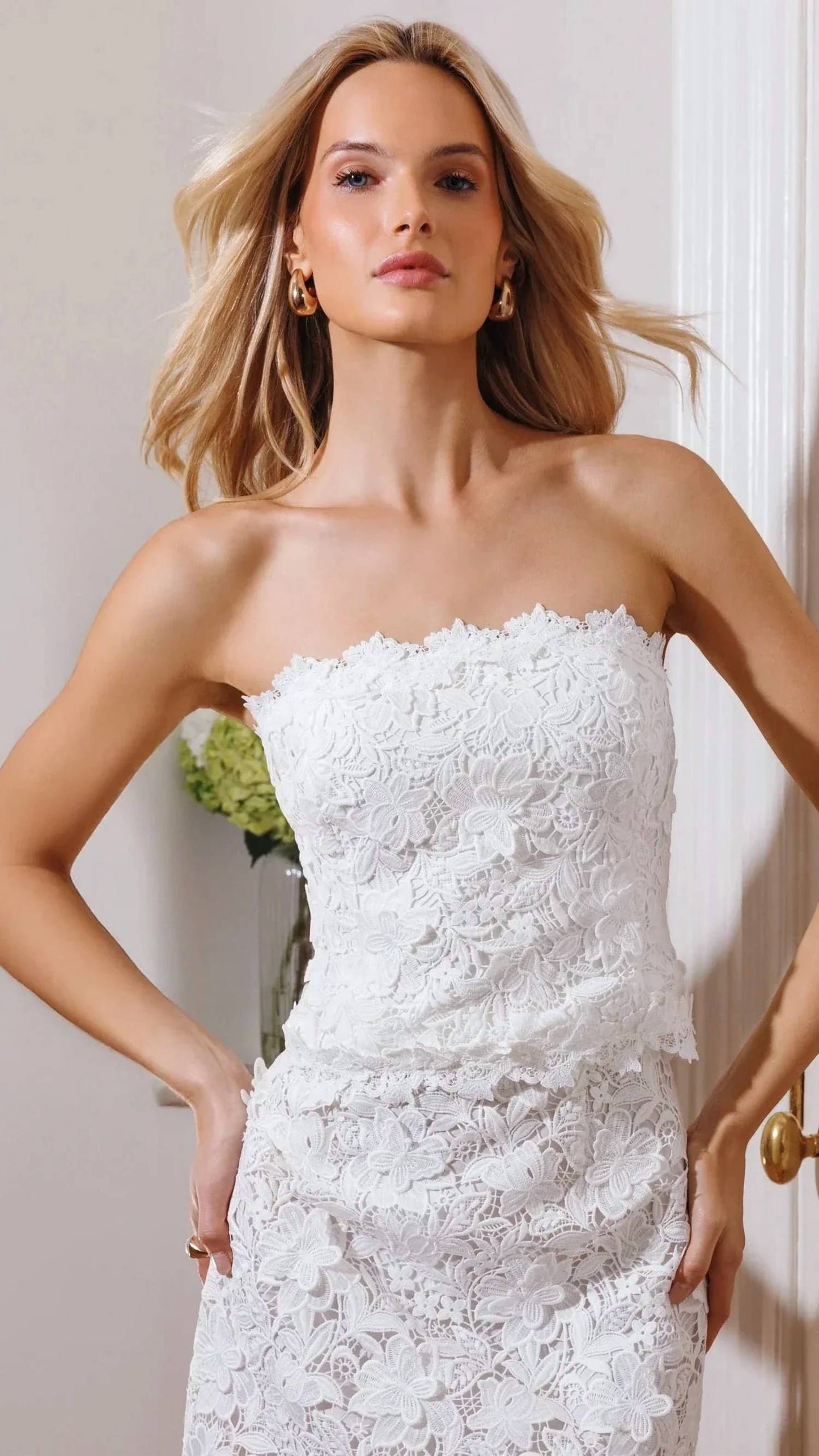 Generation Love - Daxi 3d Butterfly Lace Bustier Top