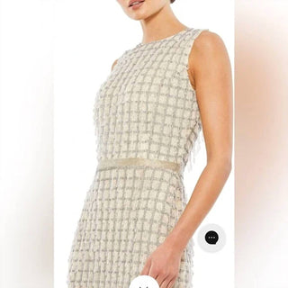 Mac Duggal - Vestido curto sem mangas com gola alta e contas