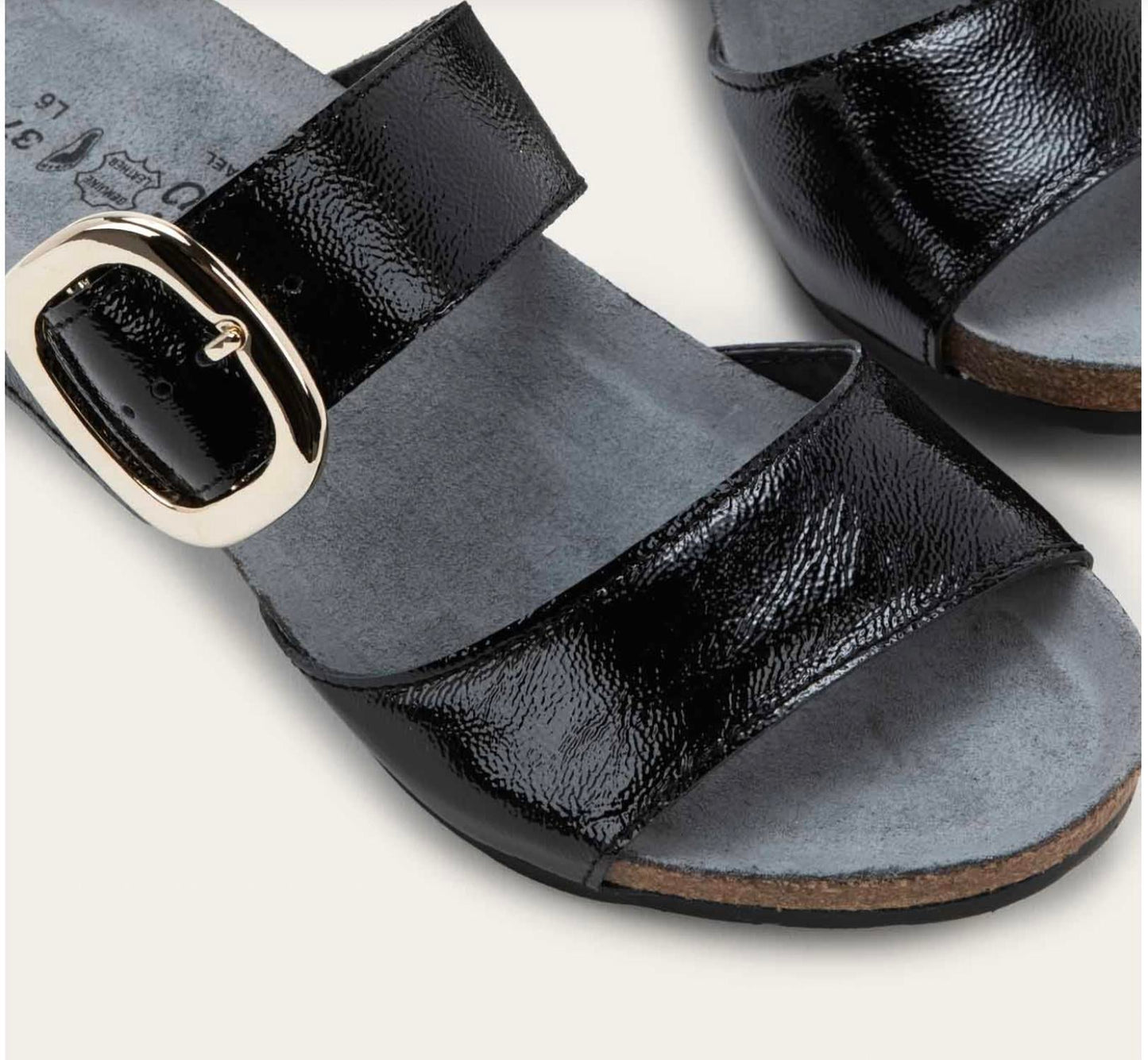 Naot - Women's Magic Black Crinkle Patent Leather Sandal