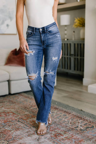 Judy Blue - Destroyed Straight Jeans