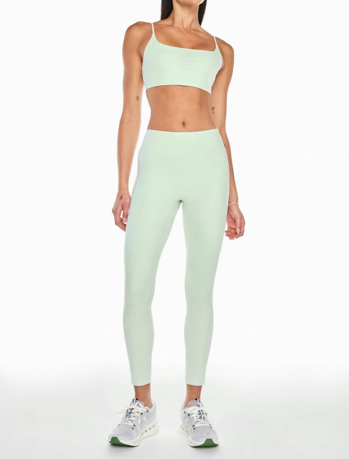 Bandier - Bandier Bella Bonded Sports Bra