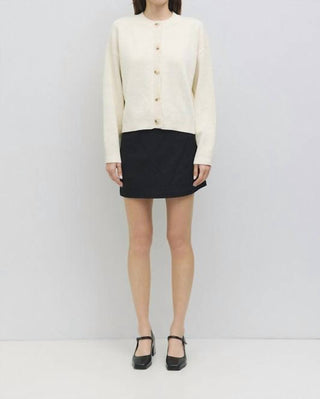 Todos: Fileira - Lucy Cardigan