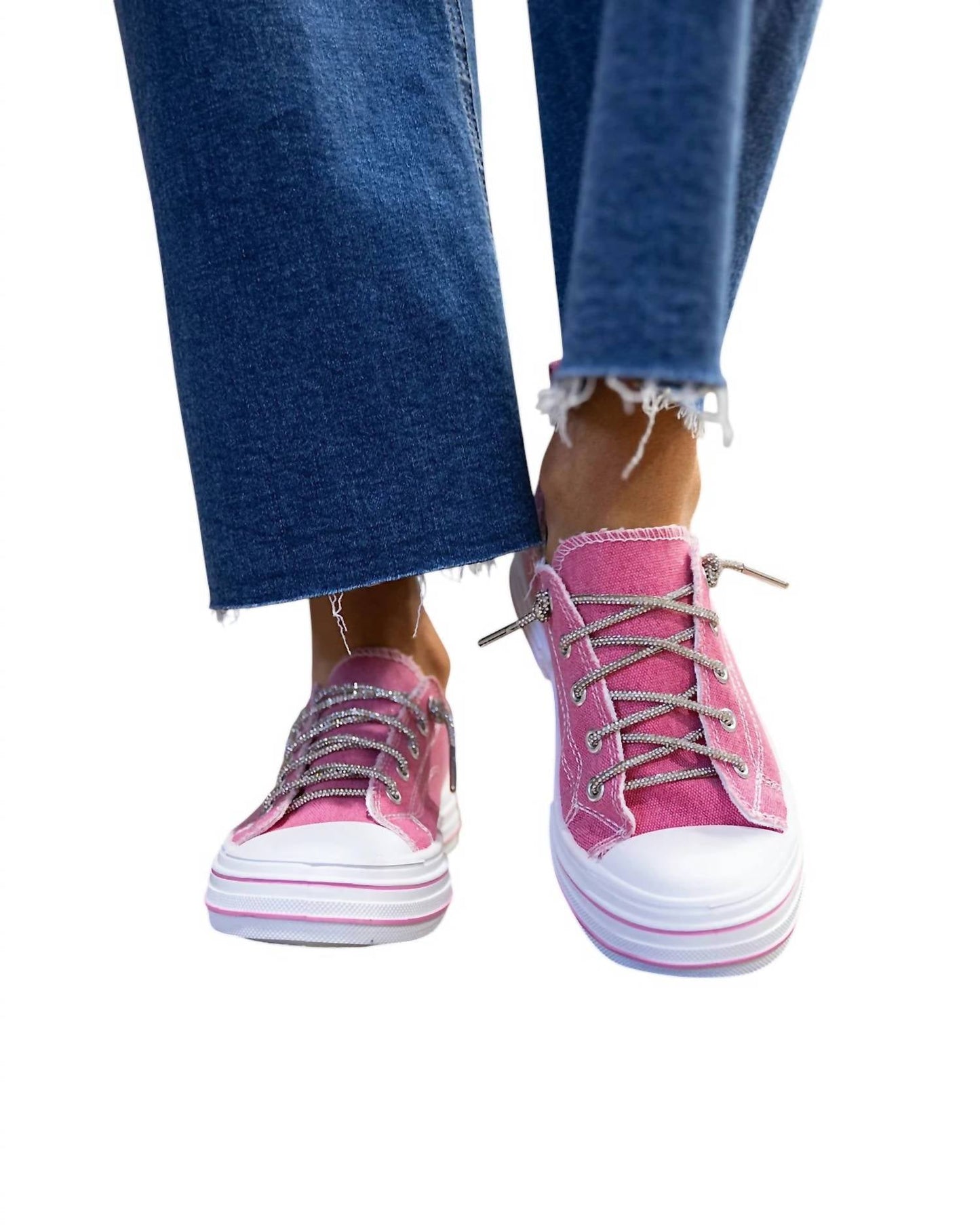 Very G - Women's Slip-on Sneakers With Sparkle Laces