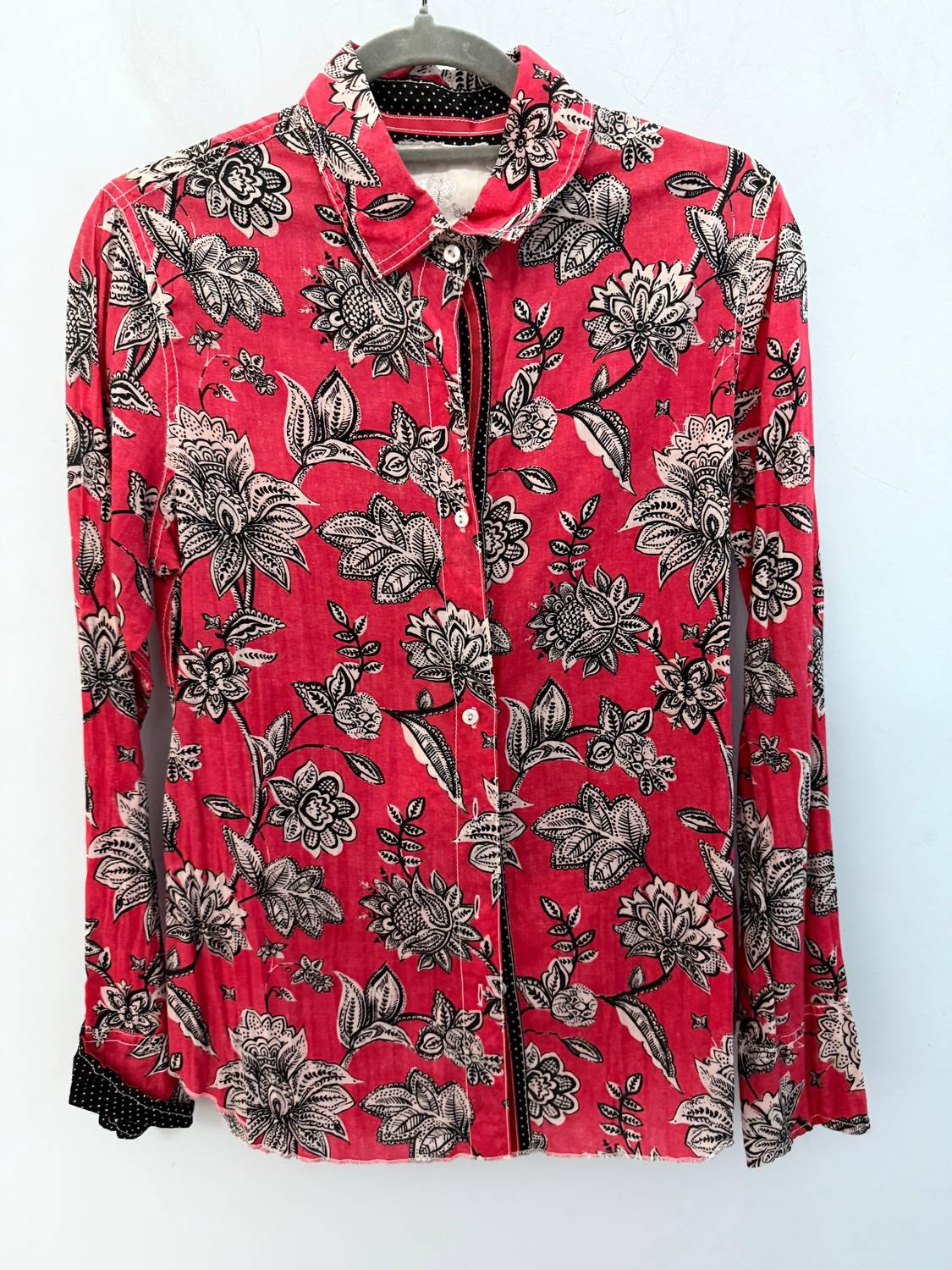 Cino - Women's Floral Long Sleeve Button Up Shirt