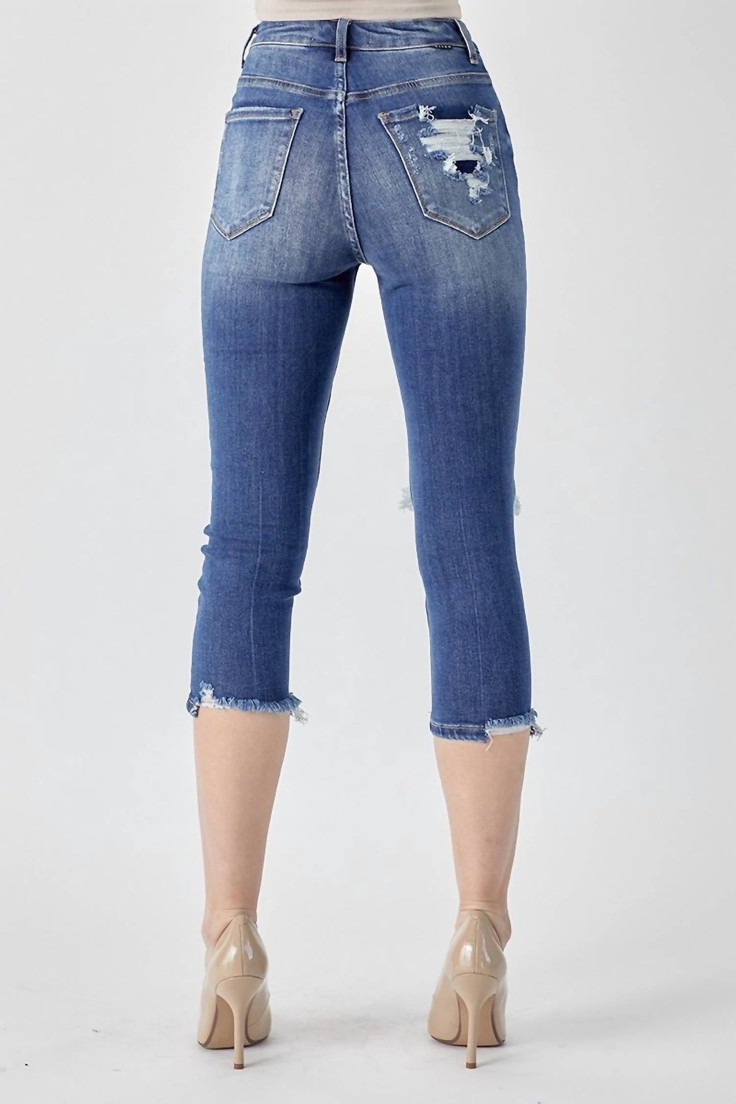 Risen - High-Rise Distressed Capri