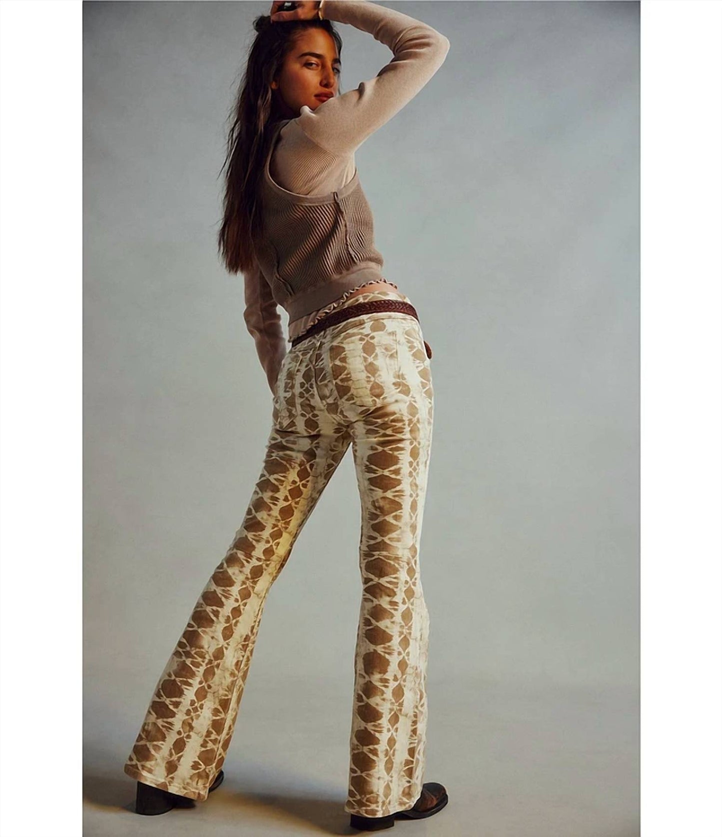 Free People - PENNY PULL-ON PRINTED FLARE JEANS