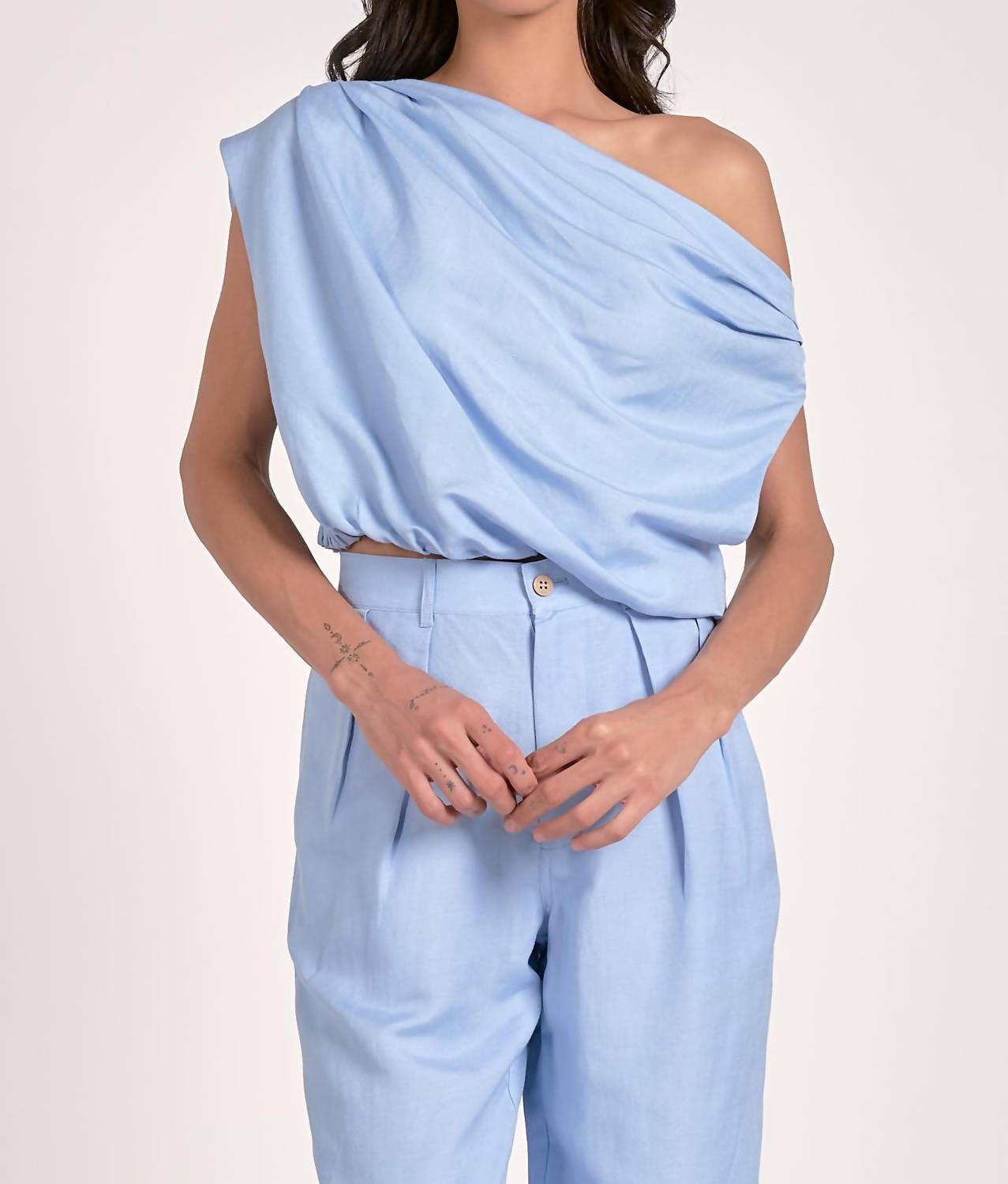 Elan - Lianne One-shoulder Top