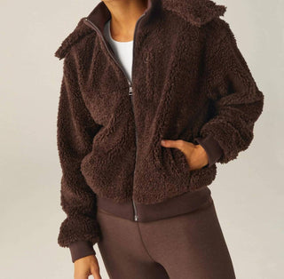 Além do Yoga - Jaqueta Aventura