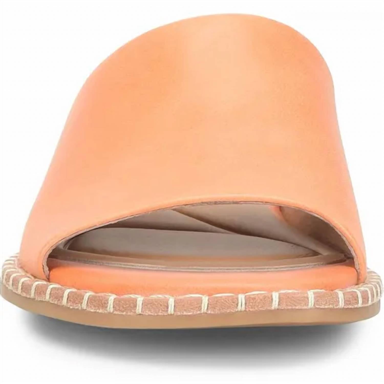 sofft-women-noble-ii-flat-leather-slide