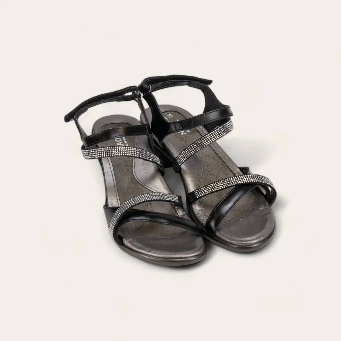 Naot - WOMEN'S INNOVATE DRESS SANDAL