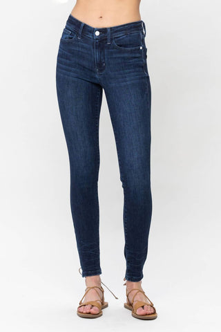 Judy Blue - Calça jeans skinny clássica com detalhe amassado no tornozelo e cintura média