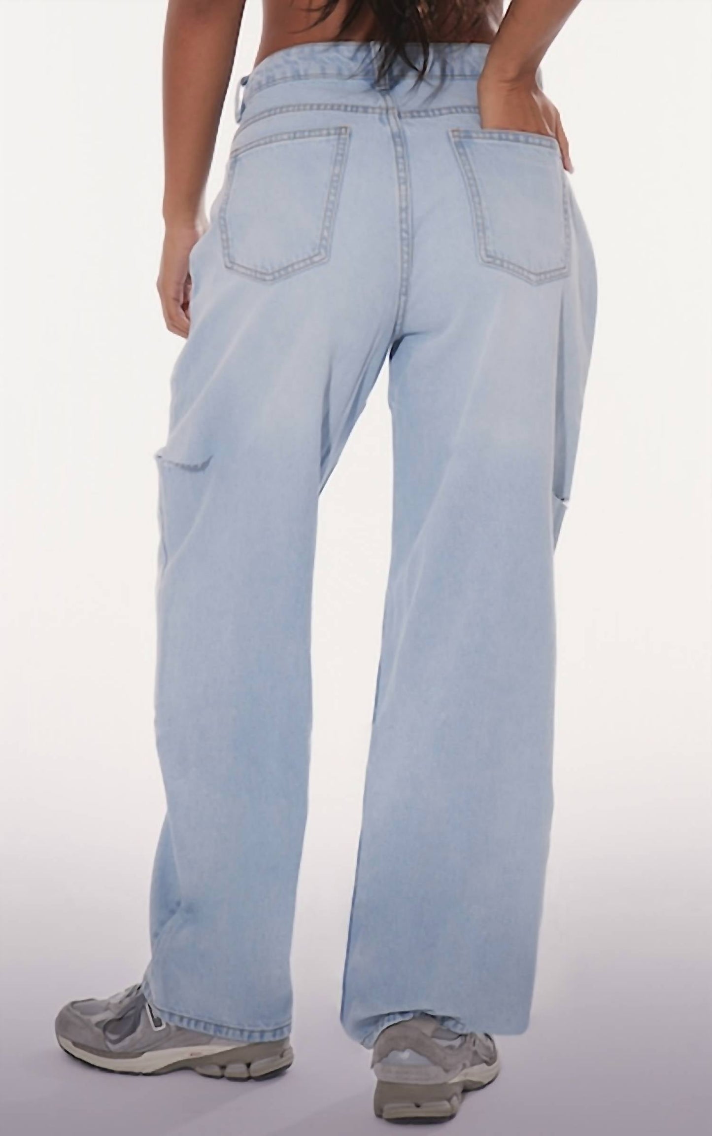 Prettylittlething - Wash Thigh Split Boyfriend Jean