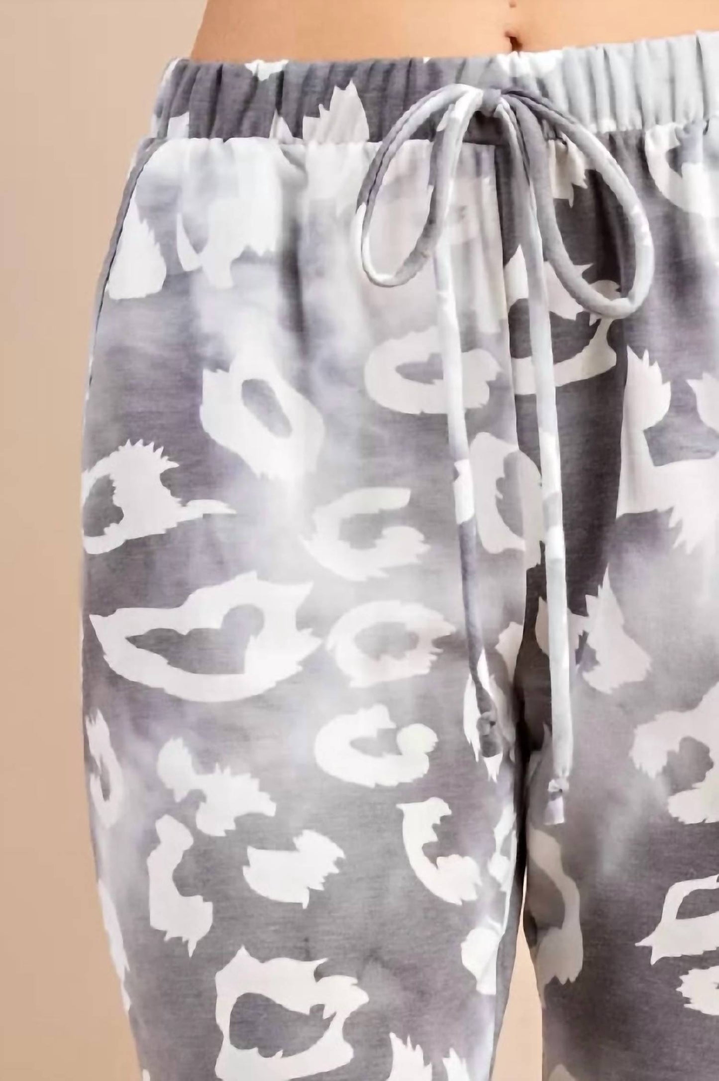 143 Story - Leopard Lounge Jogger Pants (plus)