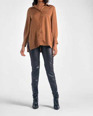 Elan - Blusa com botões e fenda alta