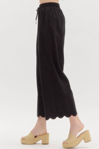 Entro - Scallop Hem Wide Leg Pant