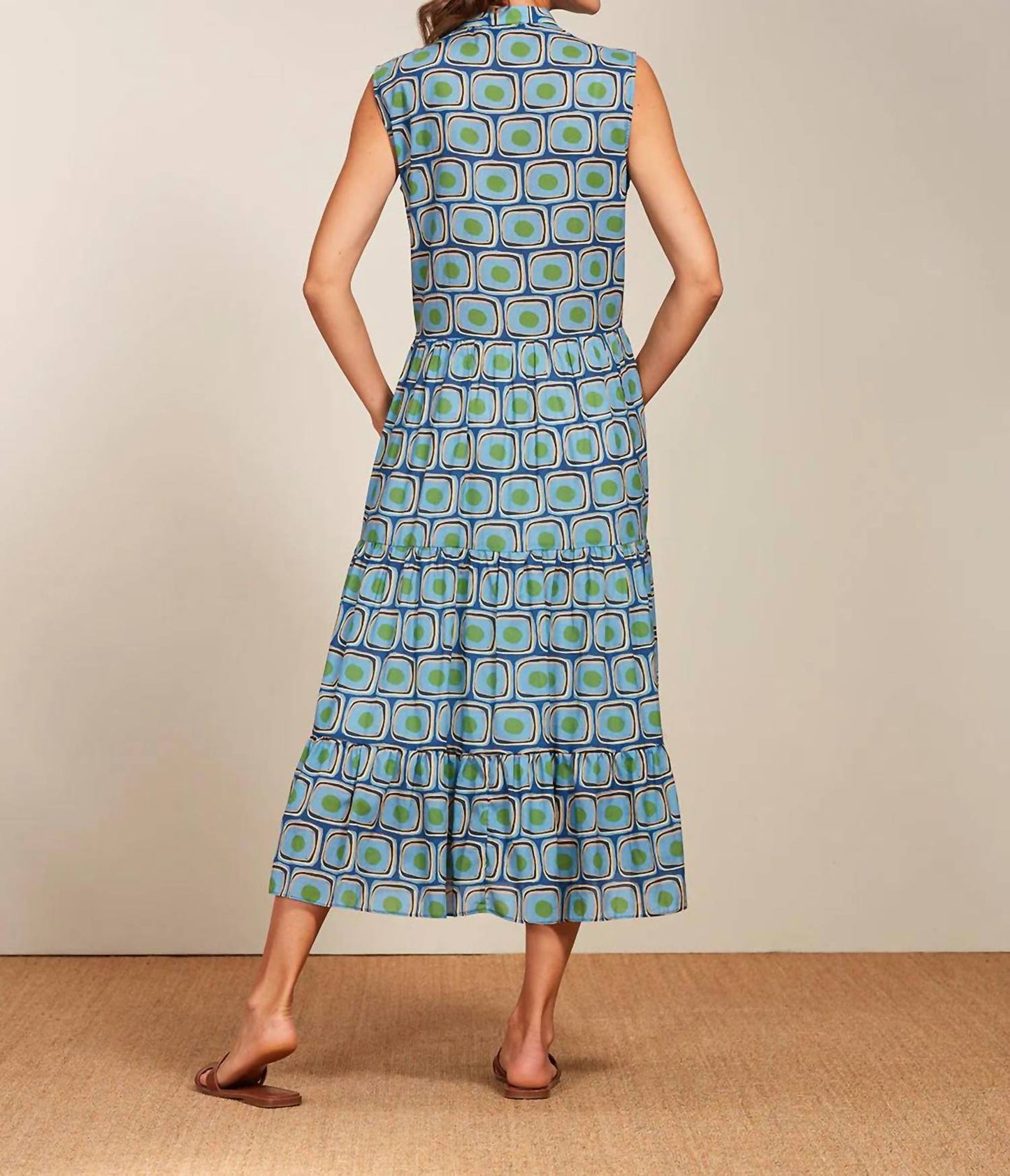 0039 Italy - Mila Sleeveless Maxi Dress