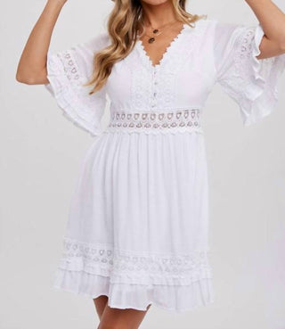 Bluivy - Vestido Feminino Camille com Decote em V e Renda