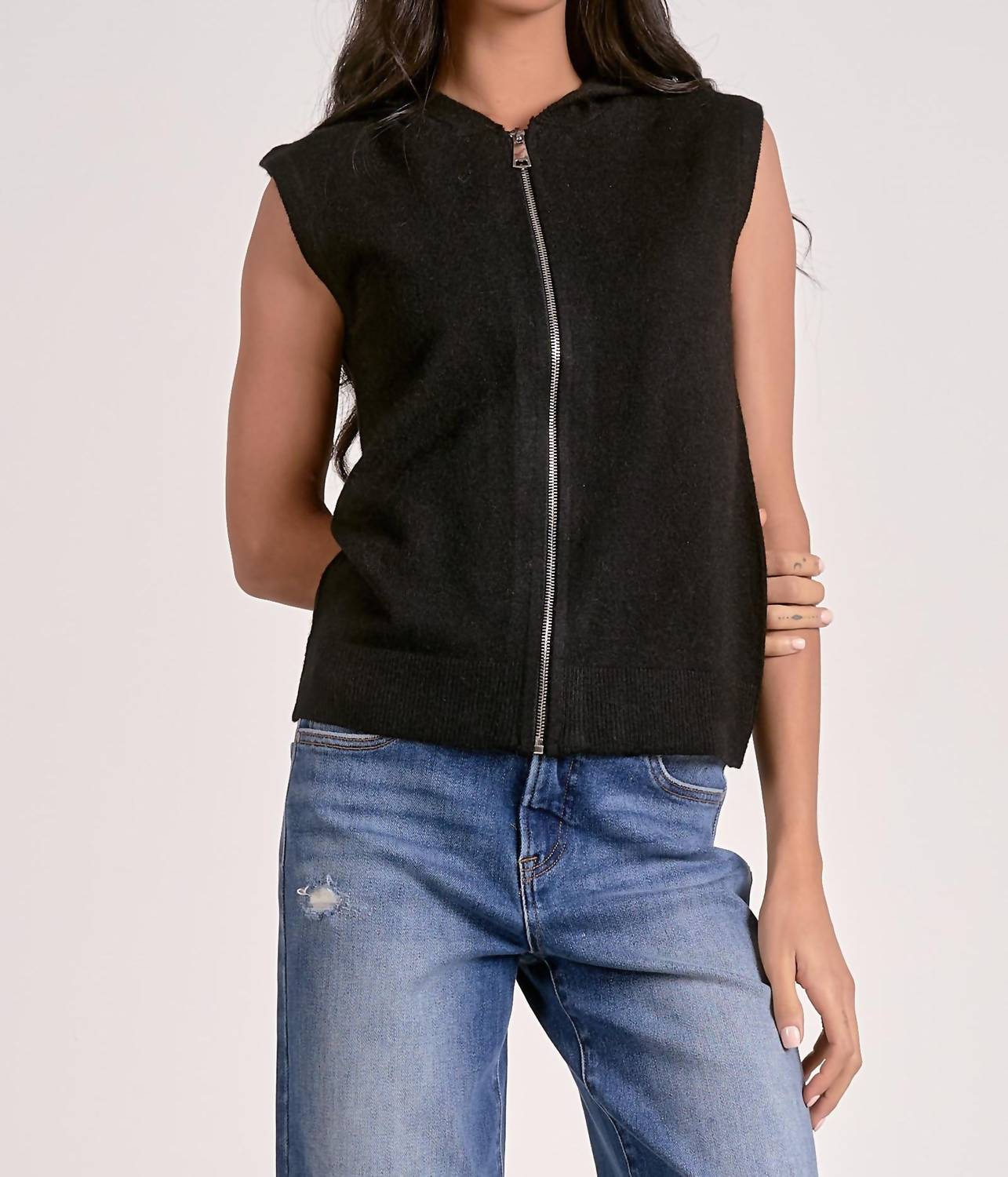 Elan - Sleeveless Hoodie Sweater