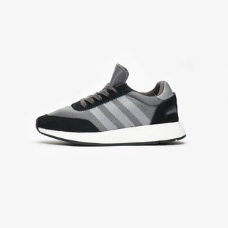Adidas - Tênis de corrida feminino I-5923